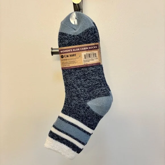 Women's Aloe Cabin Socks - Picture 2 of 3